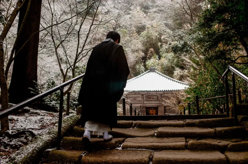 When Temples Turn Away Gold: The Quiet Courage of Japanese Priests Who Refuse the Market